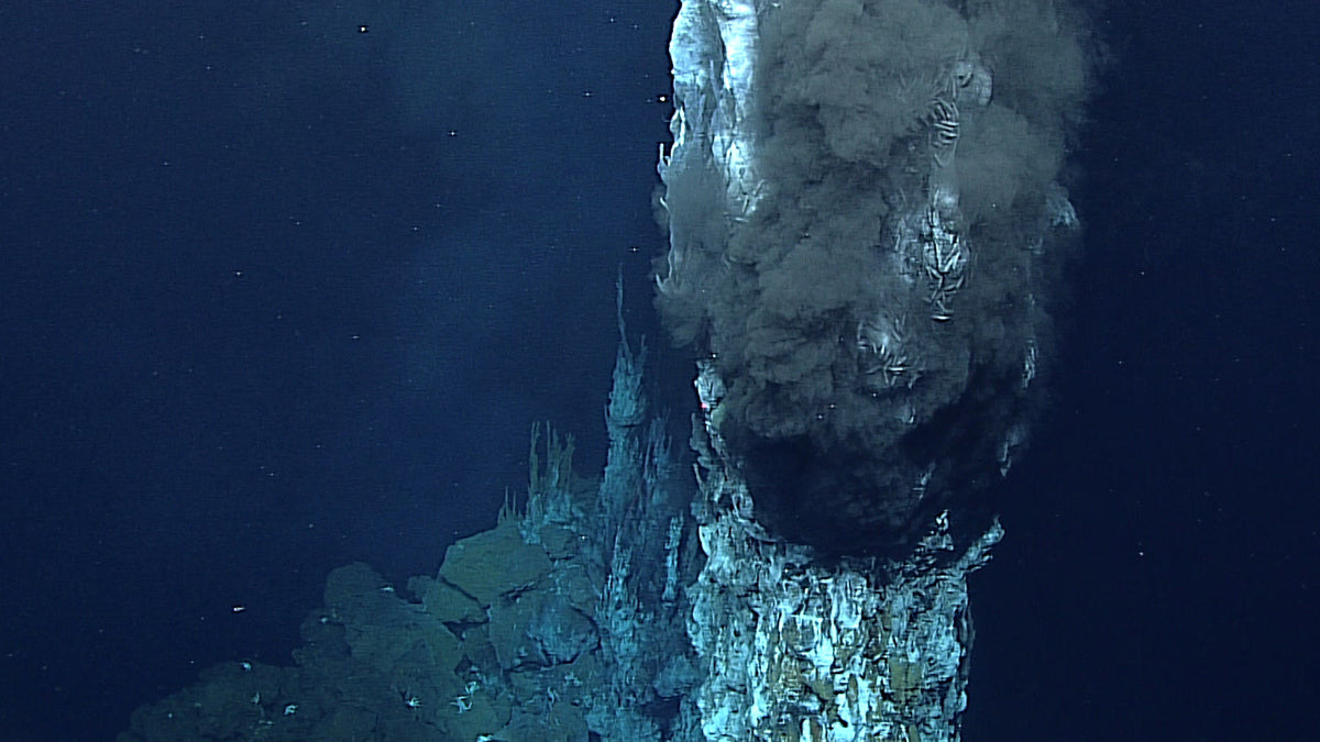 Deep Sea Volcanoes: Underwater Eruptions, Seamounts and New Seafloor
