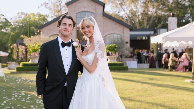Real wedding photograph of Annie Knight and Henry Brayshaw at their October 2026 Gold Coast wedding