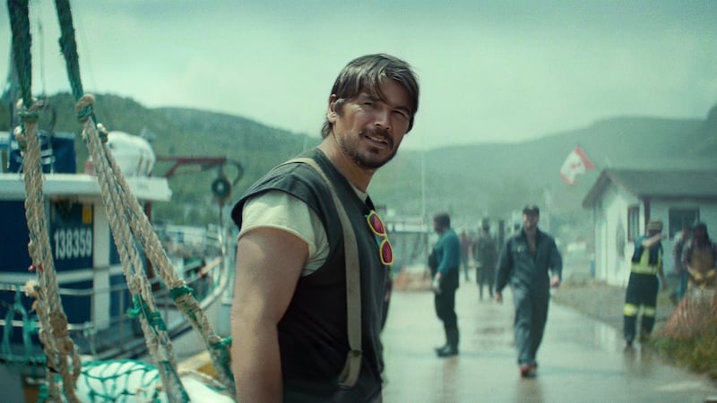 Josh Hartnett as Calvin Penney in Netflix's Below