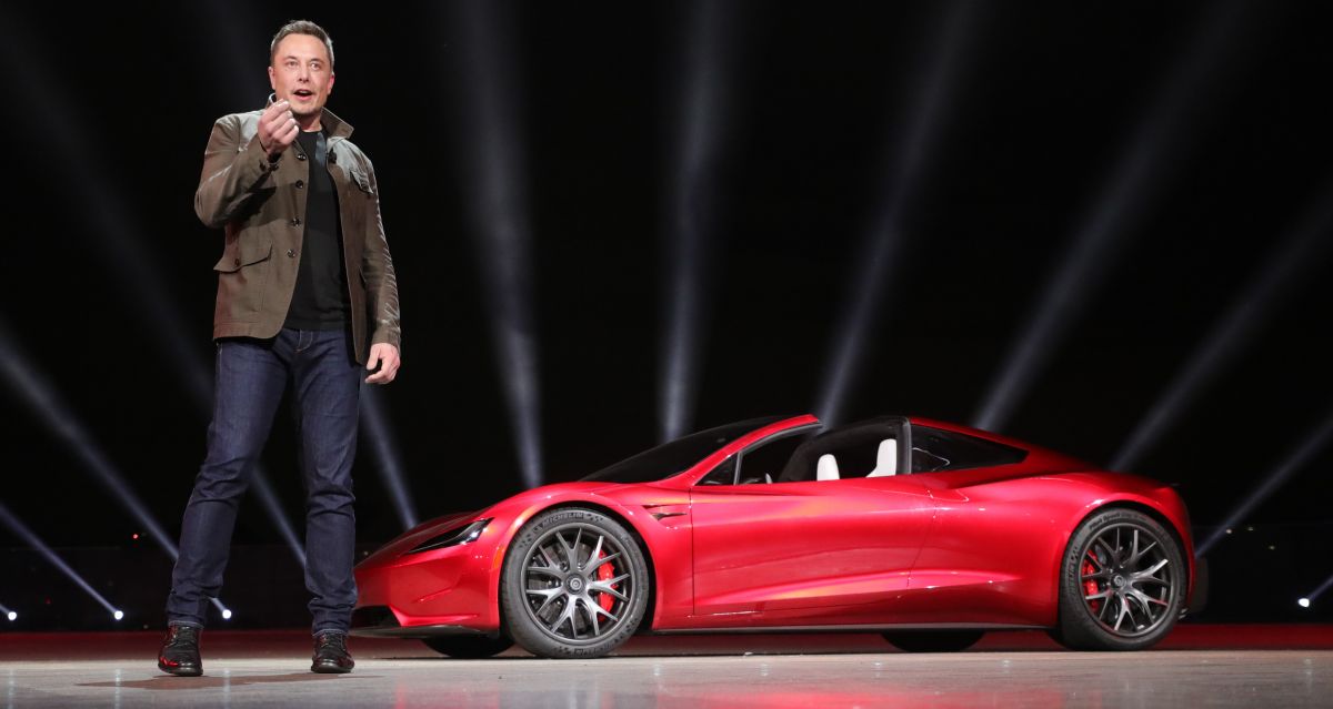 Elon Musk presenting the Tesla Roadster