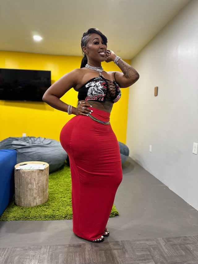 Seathra Zmeena Orr in a public social media fashion photo