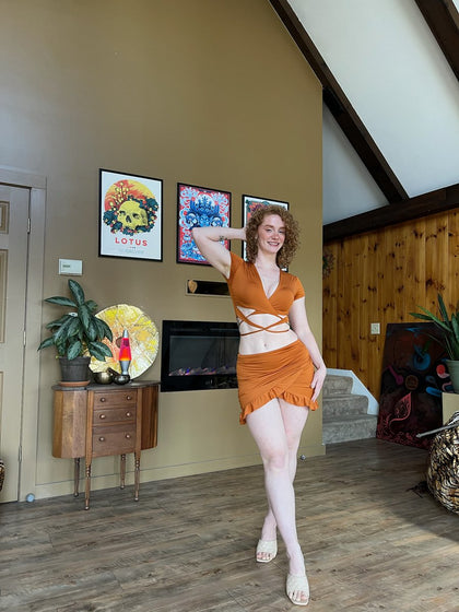 Amy Ginger Hart Says Pole Dancing Keeps Her Present as Her Body-Hair Content Becomes a $1,000-a-Day Business
