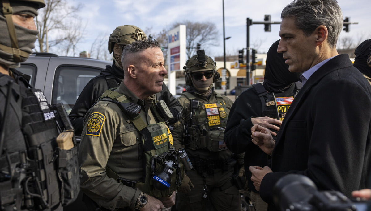 Border Patrol activity in Evanston — contextual photo